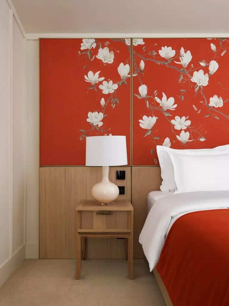 CORAL ROOM
